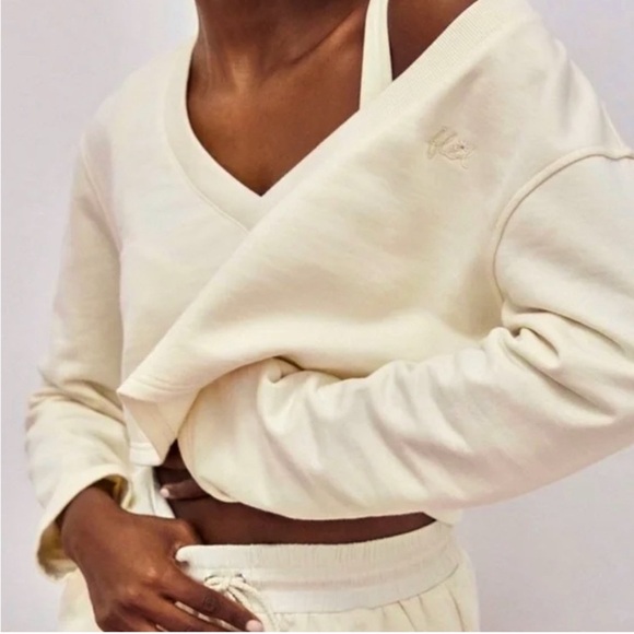 FOR LOVE AND LEMONS Morgan Butter Yellow Cropped Sweatshirt - Picture 1 of 7